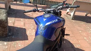 Yamaha MT-09 (2017 - 20)  (7)