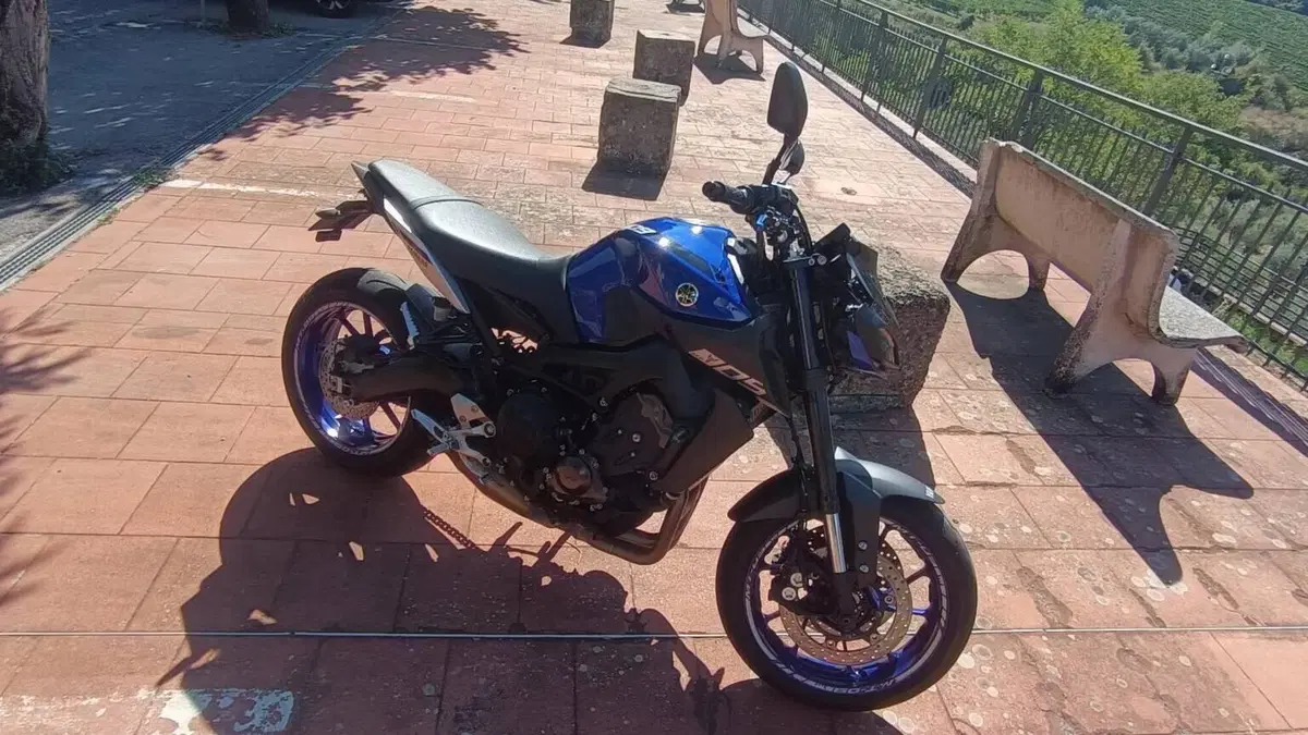 Yamaha MT-09 (2017 - 20)  (9)
