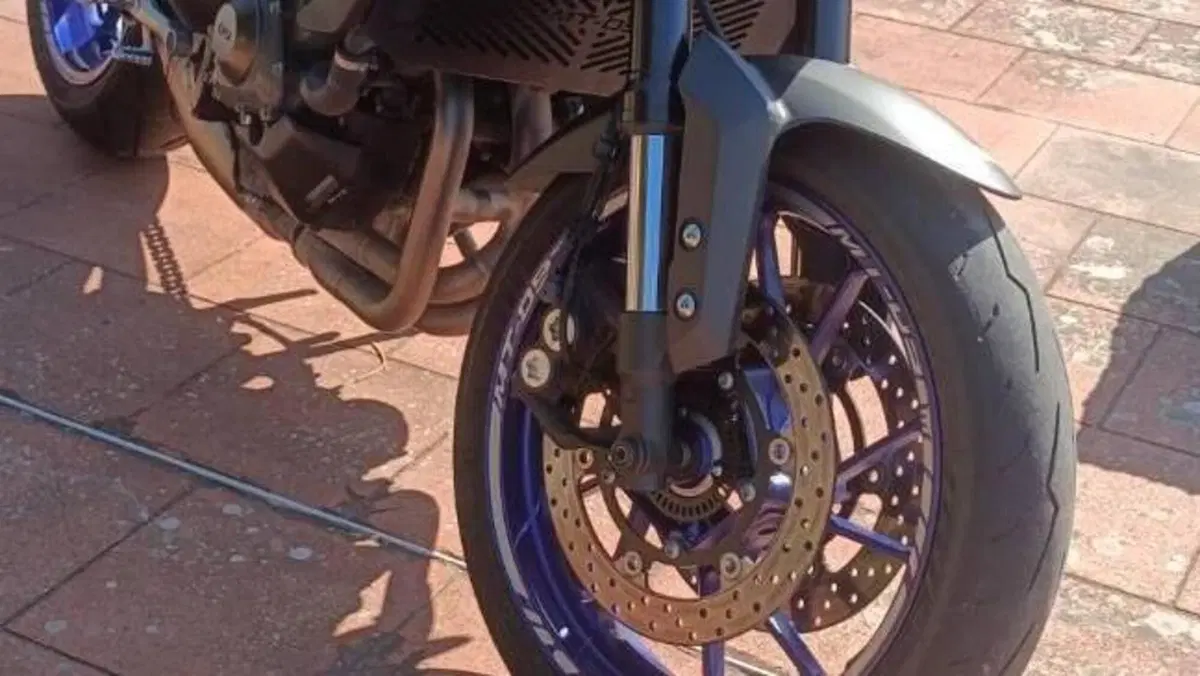 Yamaha MT-09 (2017 - 20)  (10)