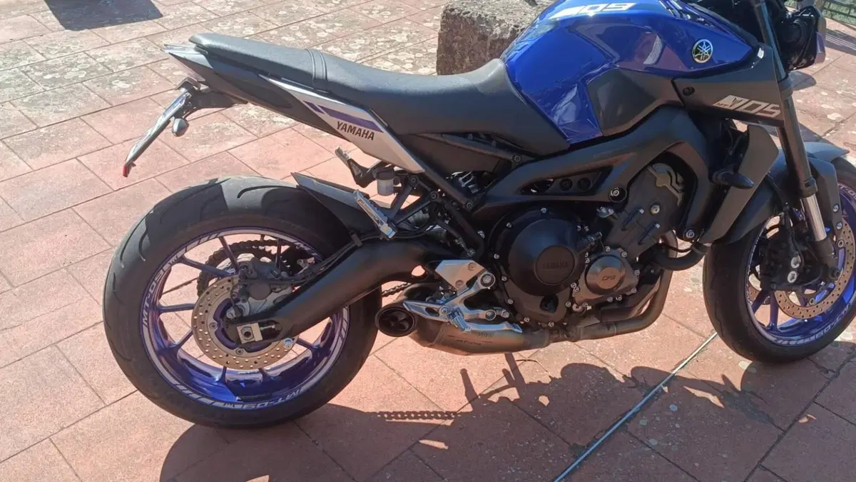 Yamaha MT-09 (2017 - 20)  (12)