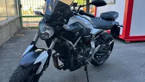 Yamaha MT-07 (2014 - 16)  (4)