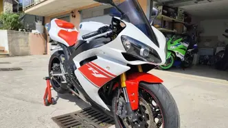 Yamaha YZF R1 (2007 - 08) usata