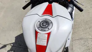 Yamaha YZF R1 (2007 - 08)  (13)