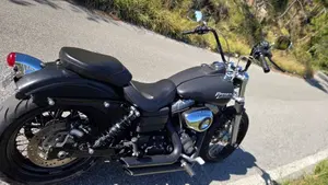 Harley-Davidson 1584 Street Bob (2008 - 15) - FXDB  (2)