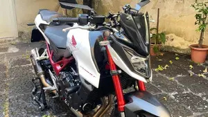 Honda CB 750 Hornet (2023 - 24) 