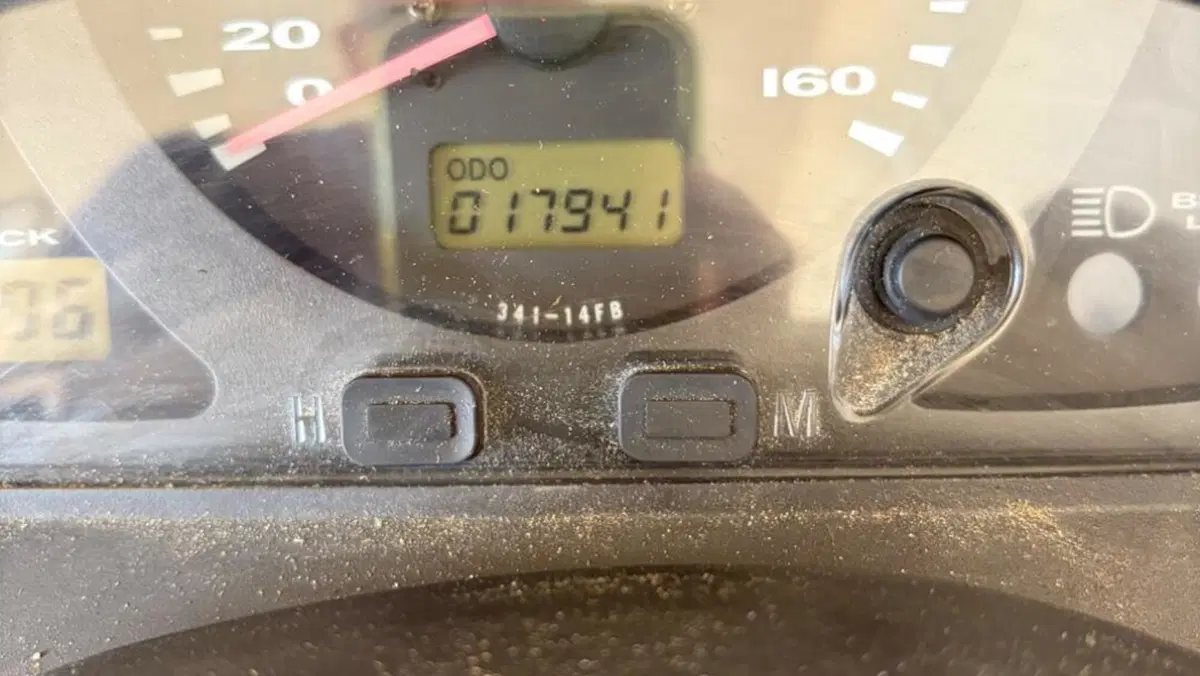 Suzuki Burgman AN 400 (2001 - 02)  (2)