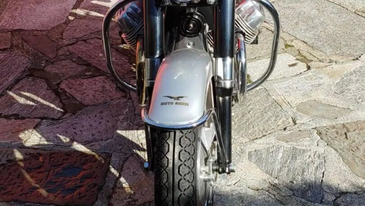 Moto Guzzi   (3)