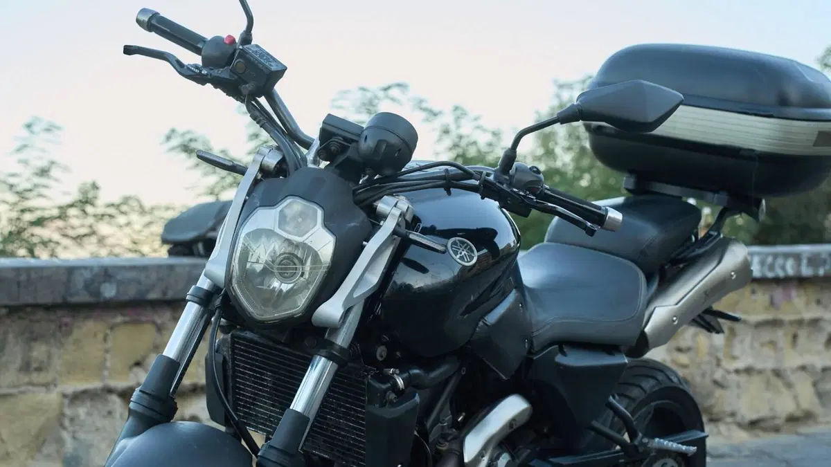 Yamaha MT-03 (2006 - 14)  (2)