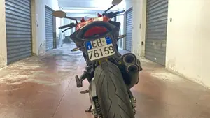Ducati Monster 821 Stripe ABS (2015 - 17)  (3)