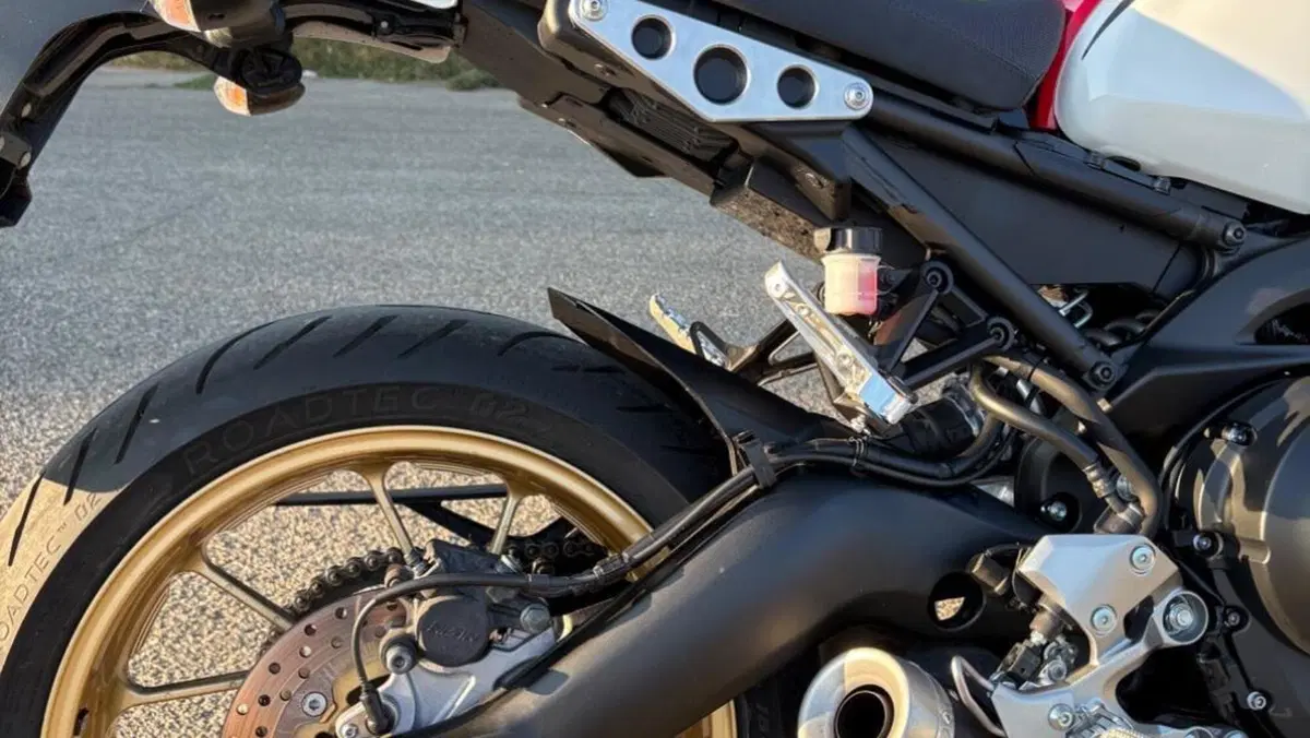 Yamaha XSR 900 ABS (2016 - 20)  (4)