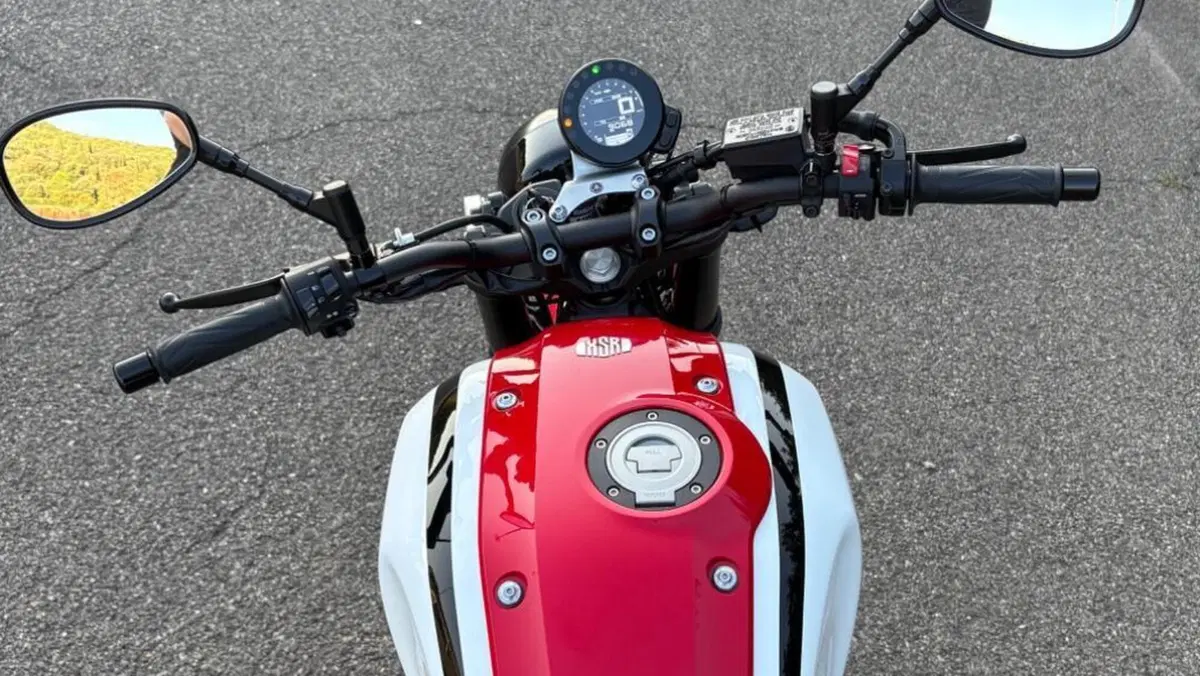 Yamaha XSR 900 ABS (2016 - 20)  (10)