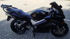 Honda VFR 800 (2002 - 05)  (12)