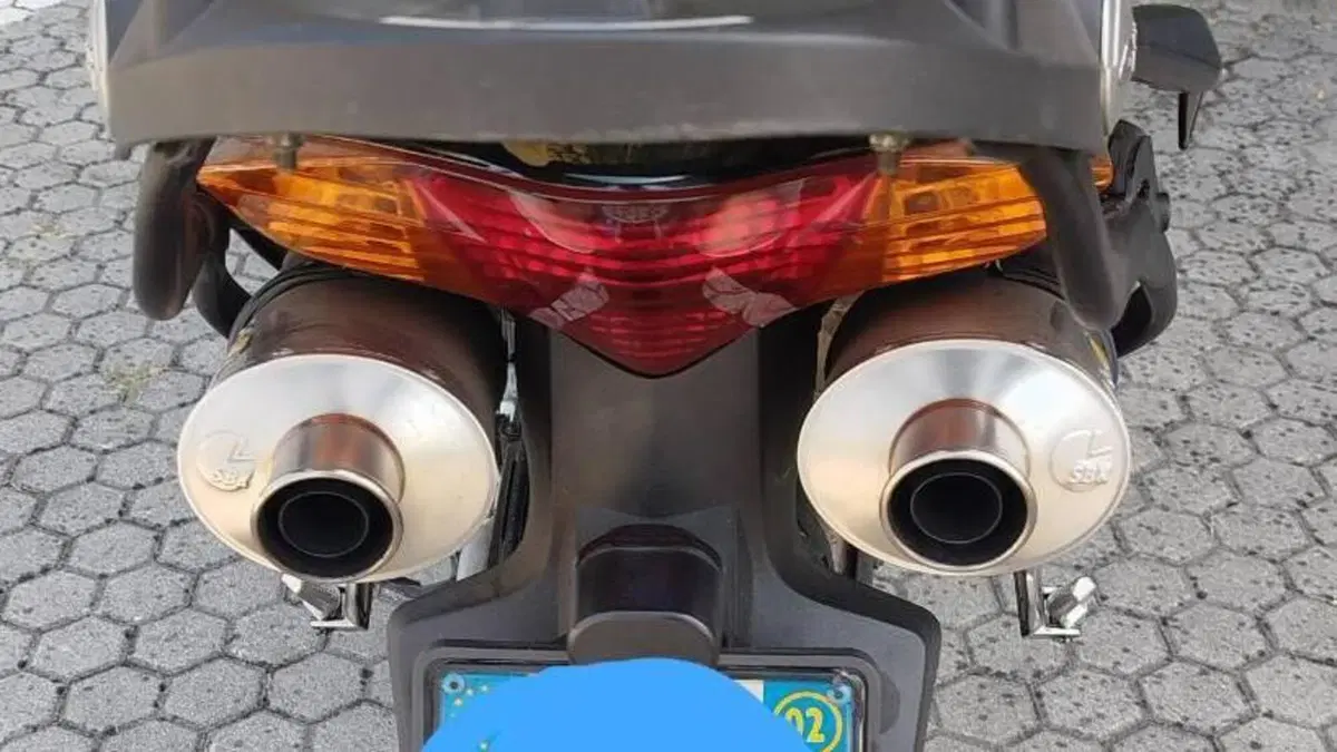 Honda VFR 800 (2002 - 05)  (14)
