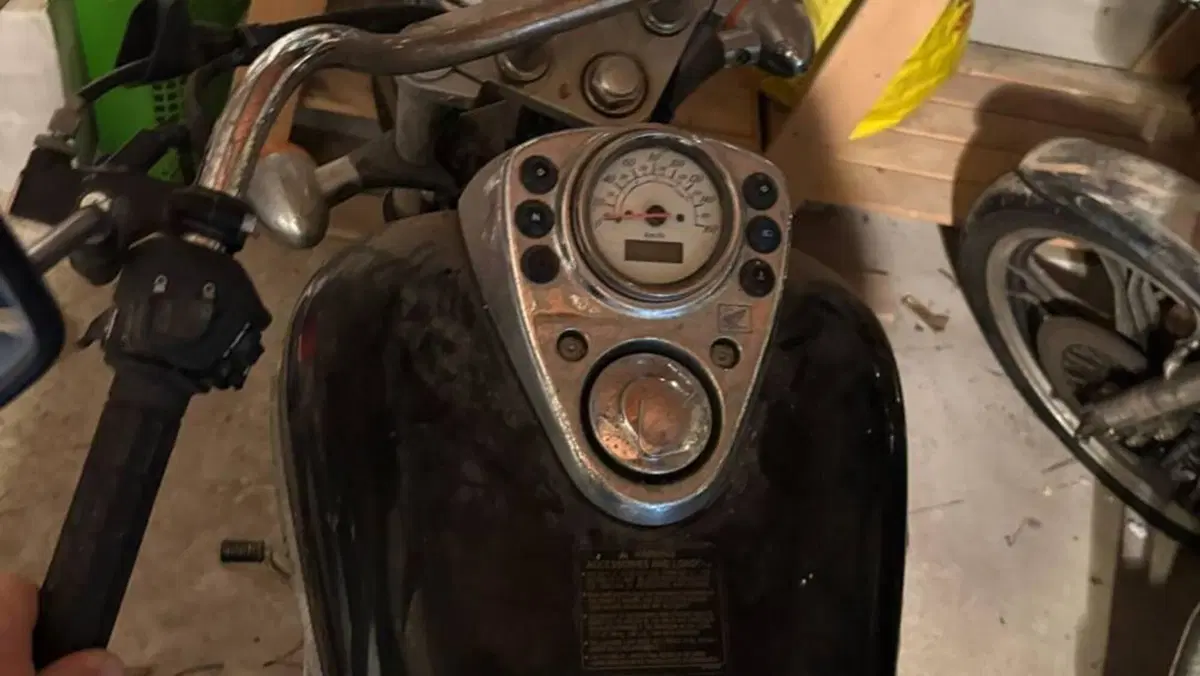 Honda Shadow 125  (2)