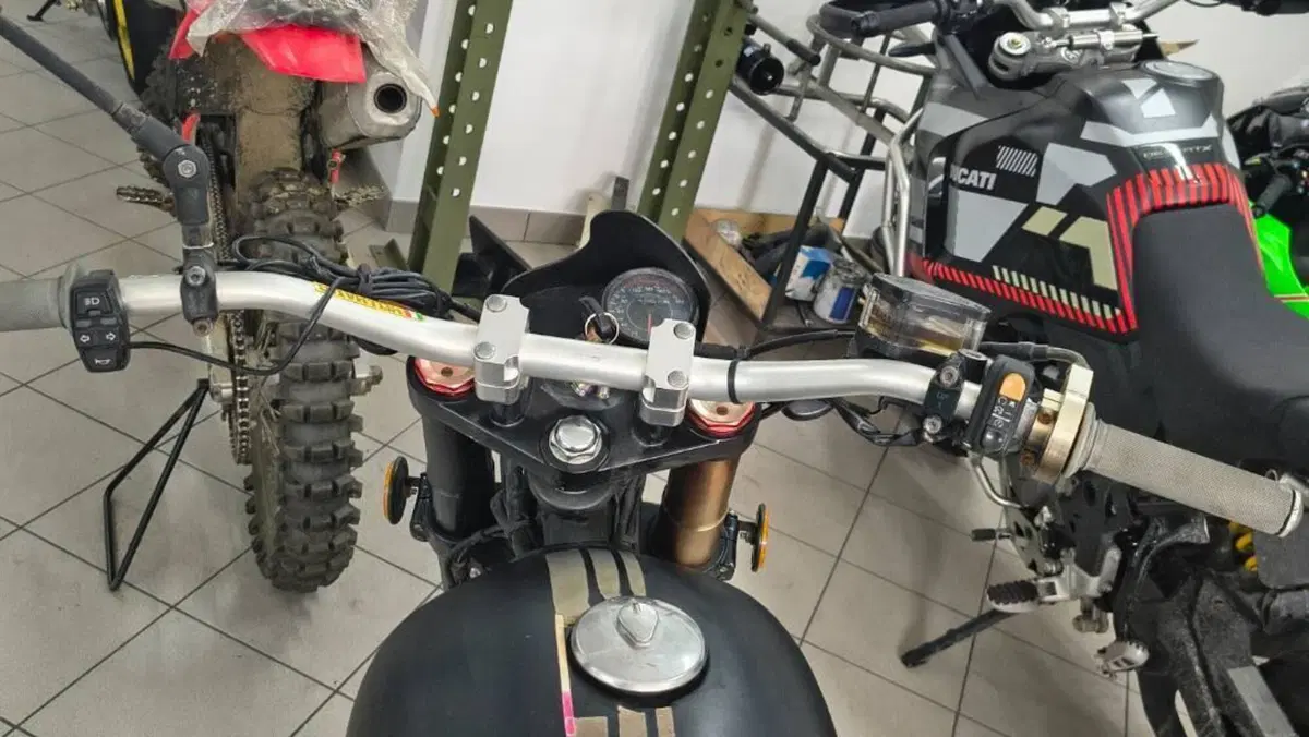 Vervemoto Tracker 250i (2019 - 24)  (3)
