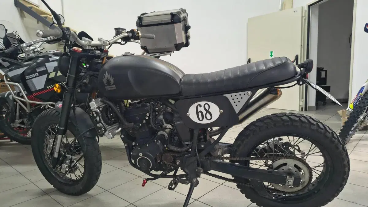 Vervemoto Tracker 250i (2019 - 24)  (2)