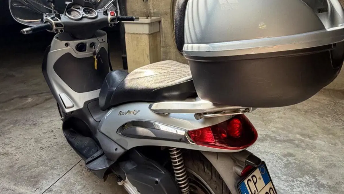 Piaggio Beverly 125 (2002 - 06)  (2)