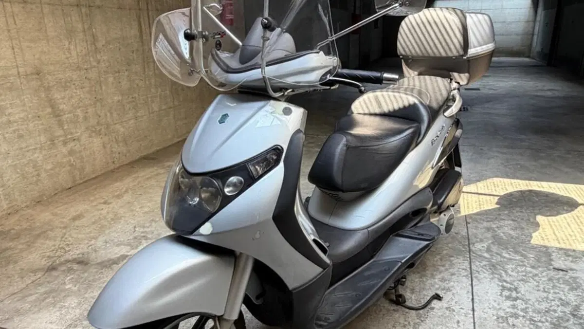 Piaggio Beverly 125 (2002 - 06)  (4)