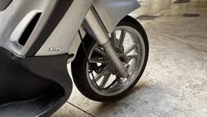 Piaggio Beverly 125 (2002 - 06)  (9)