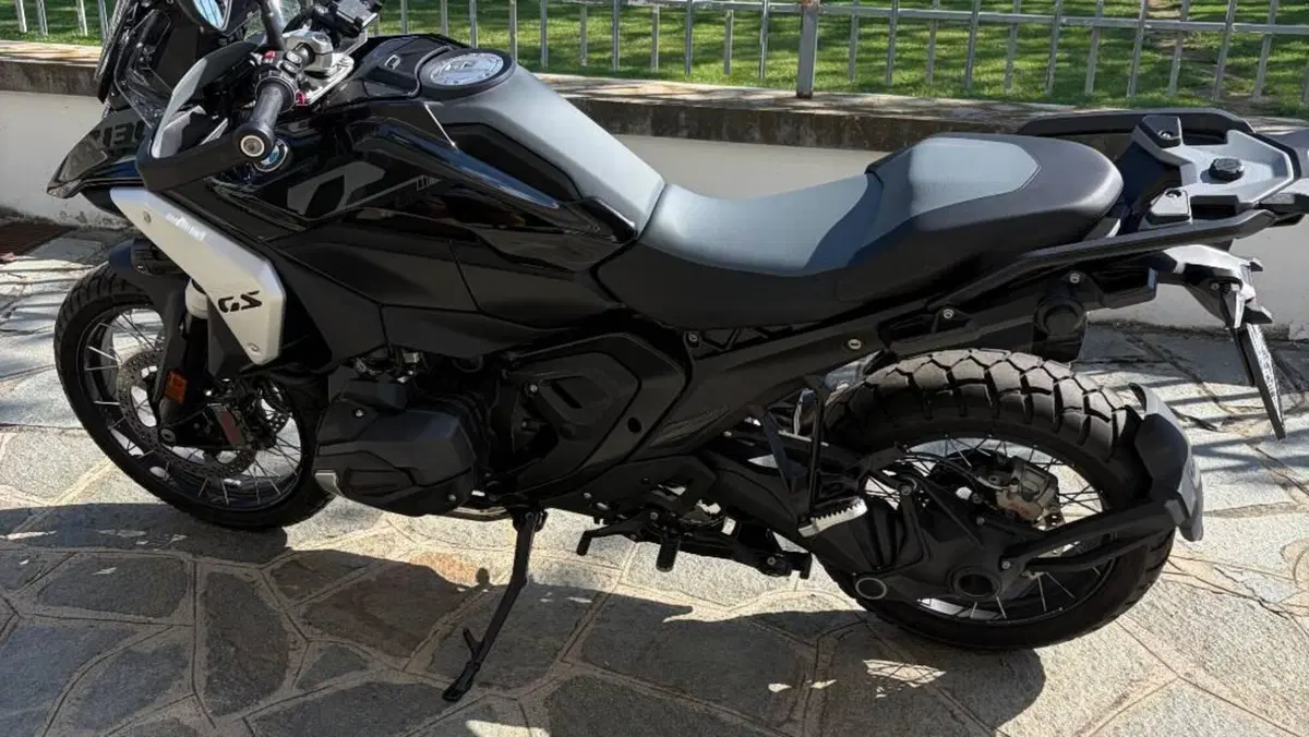 Bmw R 1300 GS Triple Black (2023 - 26) 