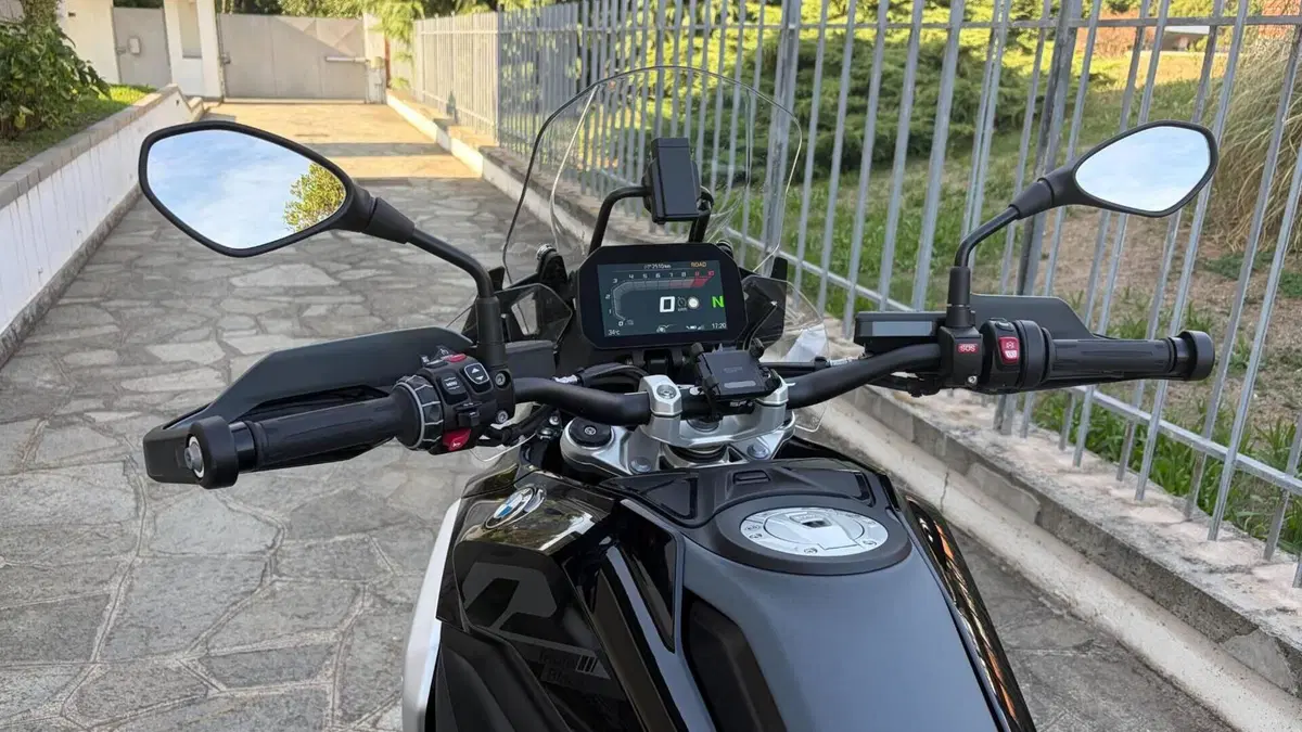 Bmw R 1300 GS Triple Black (2023 - 26)  (10)