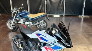 Bmw R 1300 RS (2026)  (2)