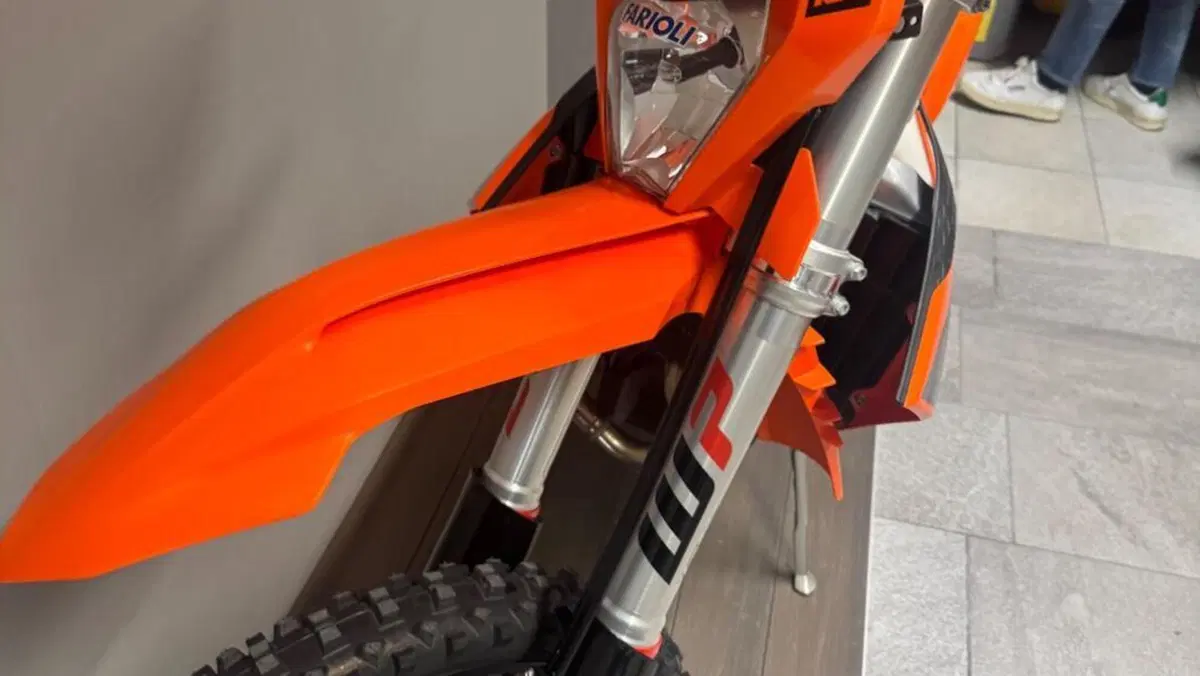 KTM 250 EXC-F (2025)  (3)
