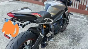 Triumph Street Triple RS (2020 - 22)  (8)