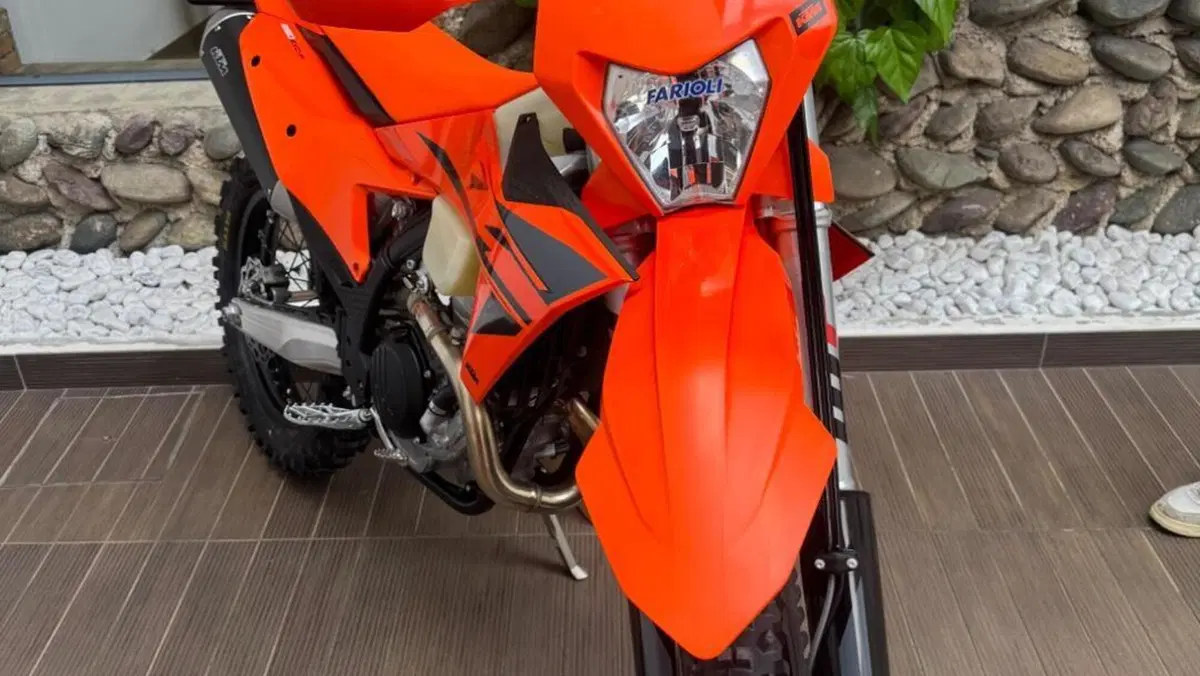 KTM 250 EXC-F (2025)  (4)