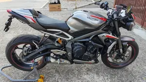 Triumph Street Triple RS (2020 - 22)  (11)