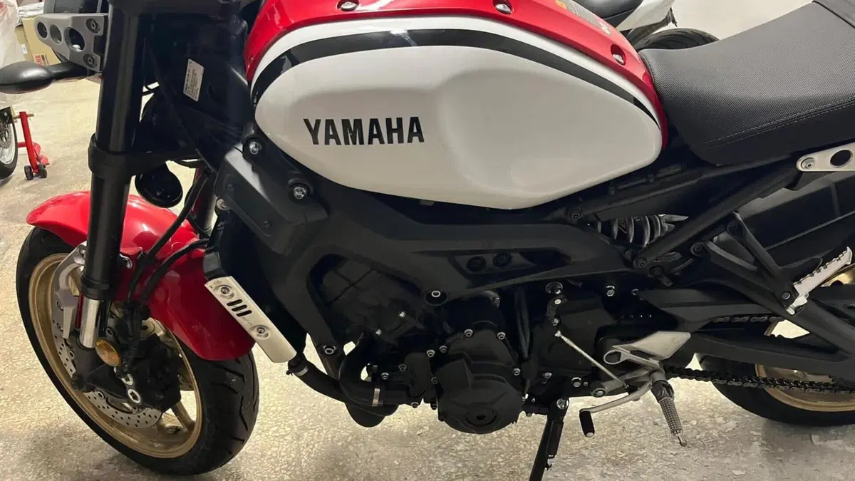 Yamaha XSR 900 ABS (2016 - 20)  (3)