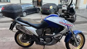 Honda Transalp XL 700 V (2007 - 13)  (3)