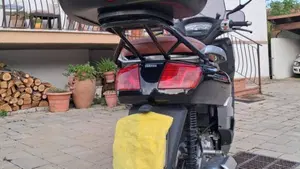 Yamaha XC 300 Versity  (7)