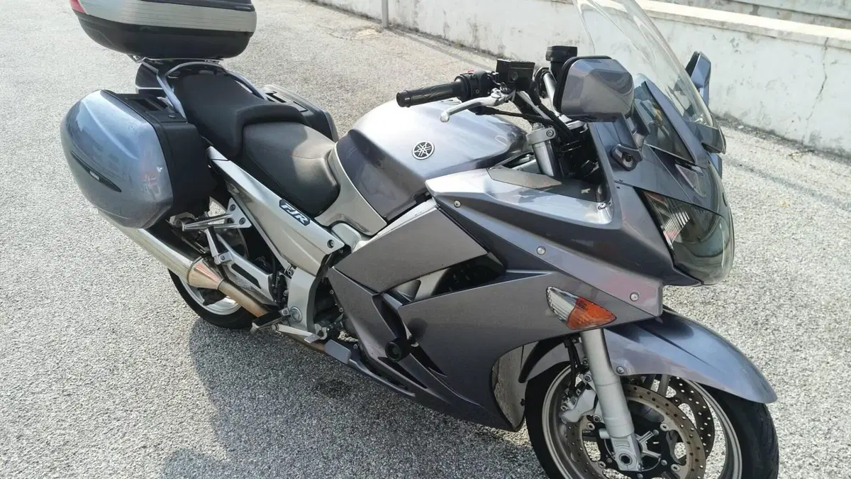 Yamaha FJR 1300 ABS (2005 - 06)  (4)