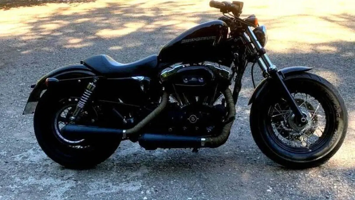 Harley-Davidson 1200 Forty-Eight (2010 - 15)  (4)