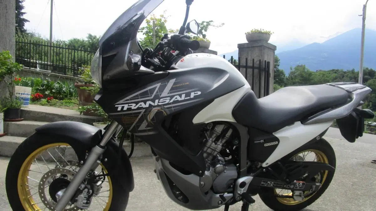 Honda Transalp XL 700 V (2007 - 13)  (13)