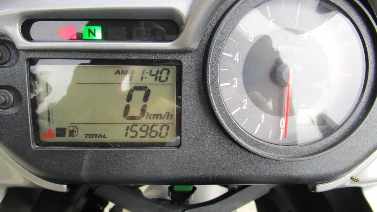 Honda Transalp XL 700 V (2007 - 13)  (14)