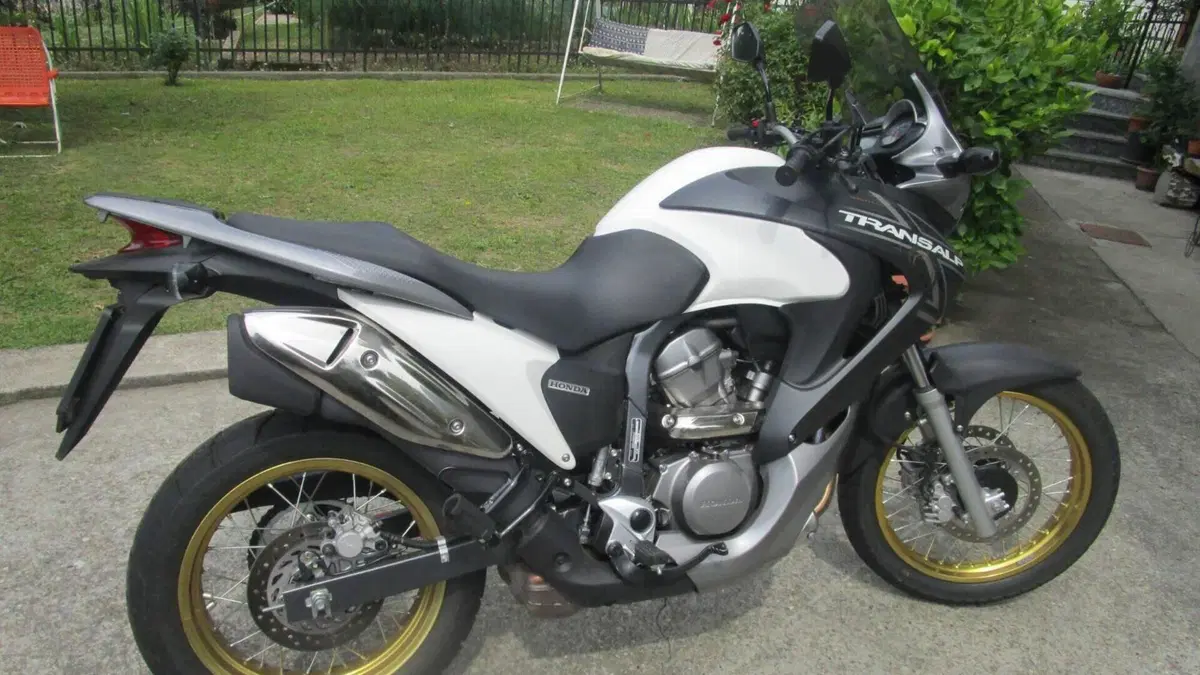 Honda Transalp XL 700 V (2007 - 13)  (15)