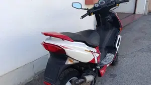 Peugeot Speedfight 2 50 LC  (5)