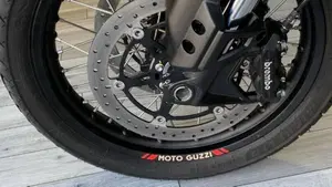 Moto Guzzi V85 TT Travel (2020)  (9)