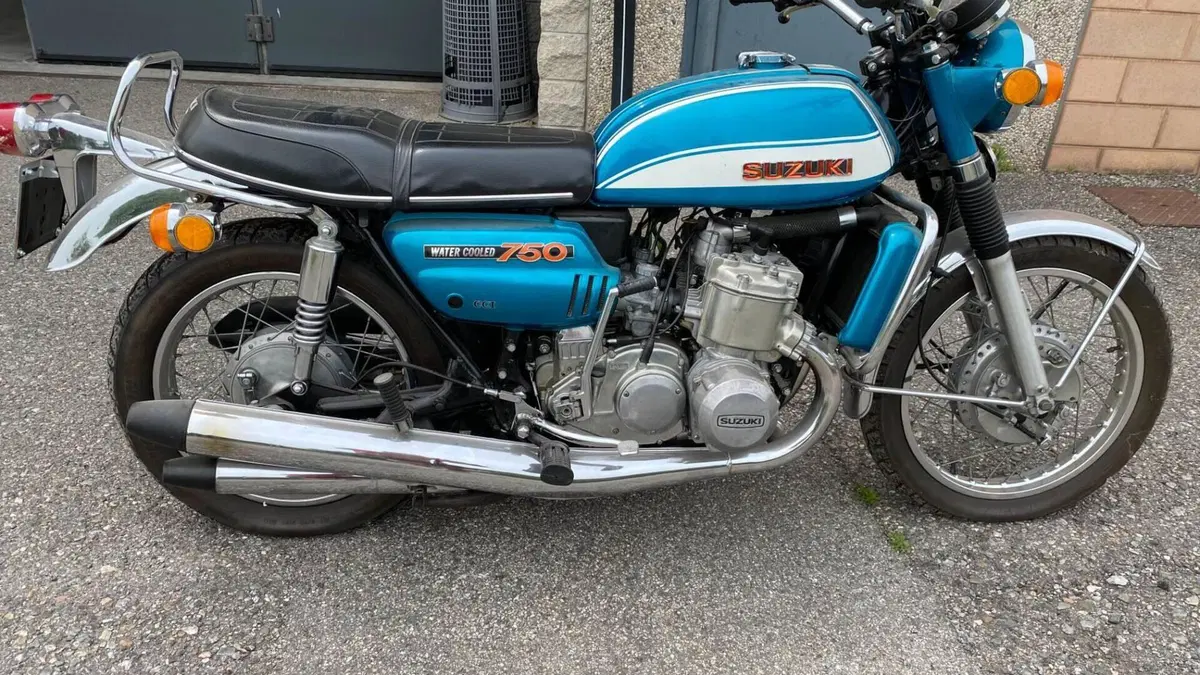 Suzuki  