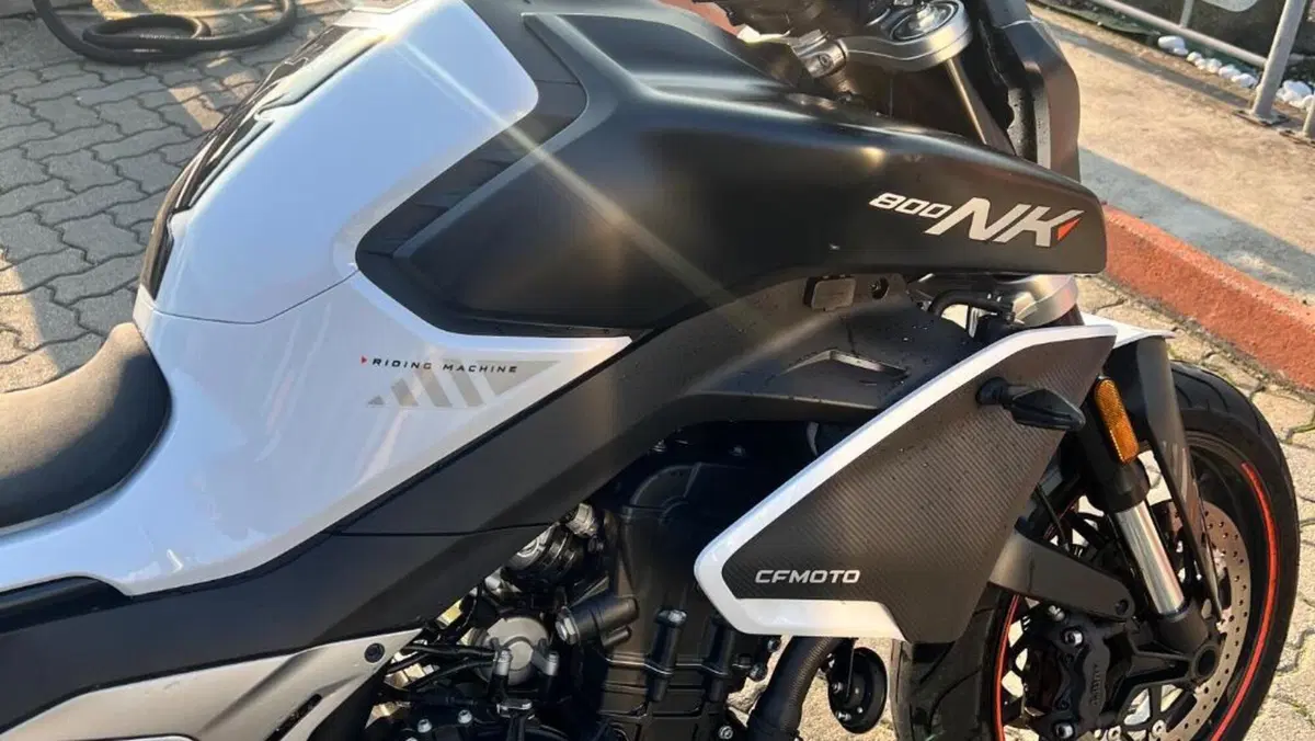 CFMOTO 800NK Advanced (2023 - 26)  (3)