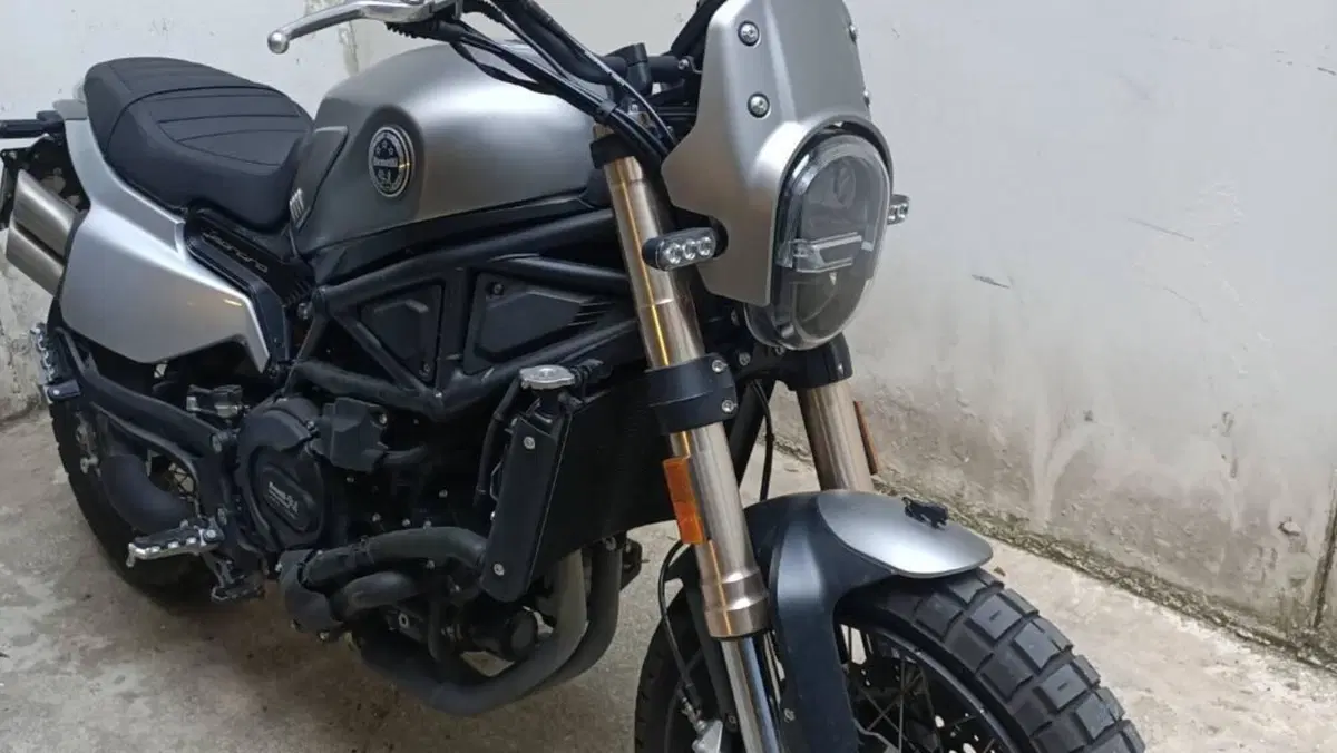 Benelli Leoncino 800 Trail (2022 - 26)  (2)