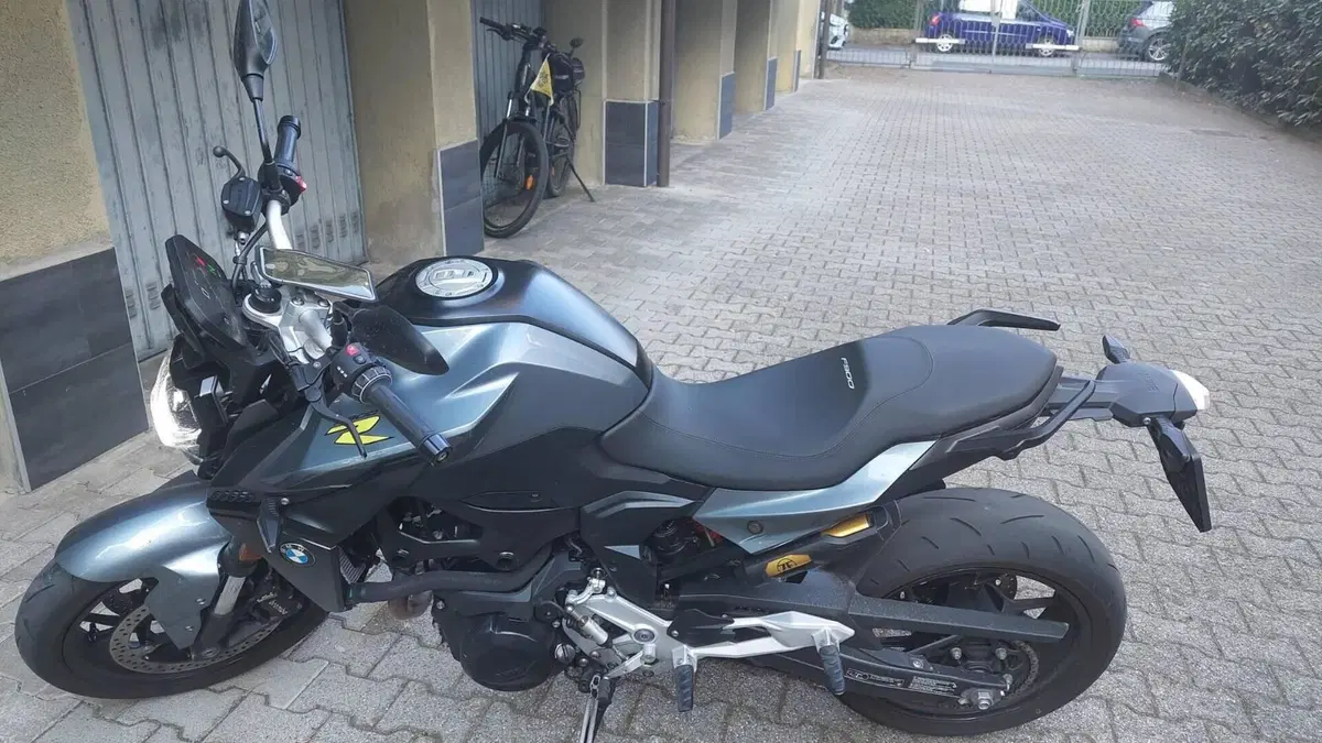 Bmw F 900 R (2021 - 24)  (3)
