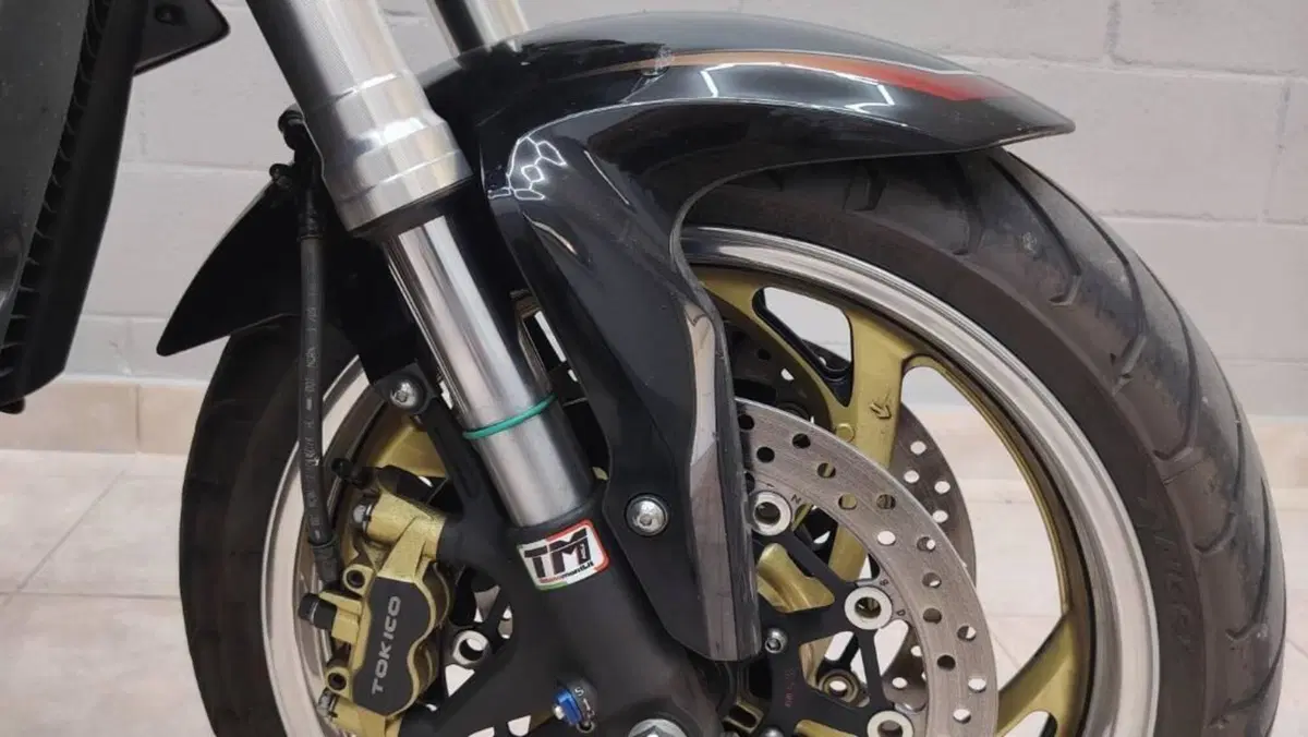 Honda CB 1000 R (2008 - 10)  (2)