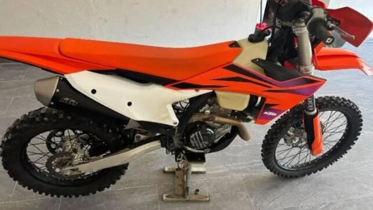 KTM 450 EXC-F (2024)  (2)