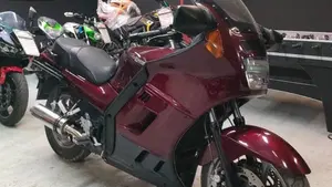 Kawasaki GTR 1000  (2)