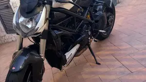 Ducati Streetfighter (2009 - 12)  (2)