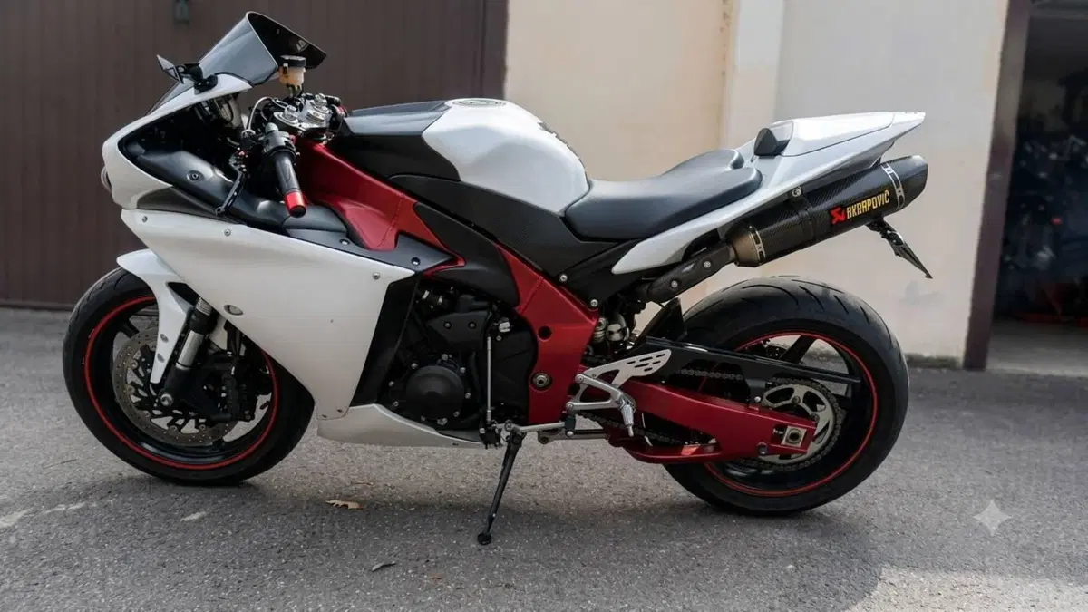 Yamaha YZF R1 (2009 - 11) 