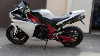 Yamaha YZF R1 (2009 - 11) usata